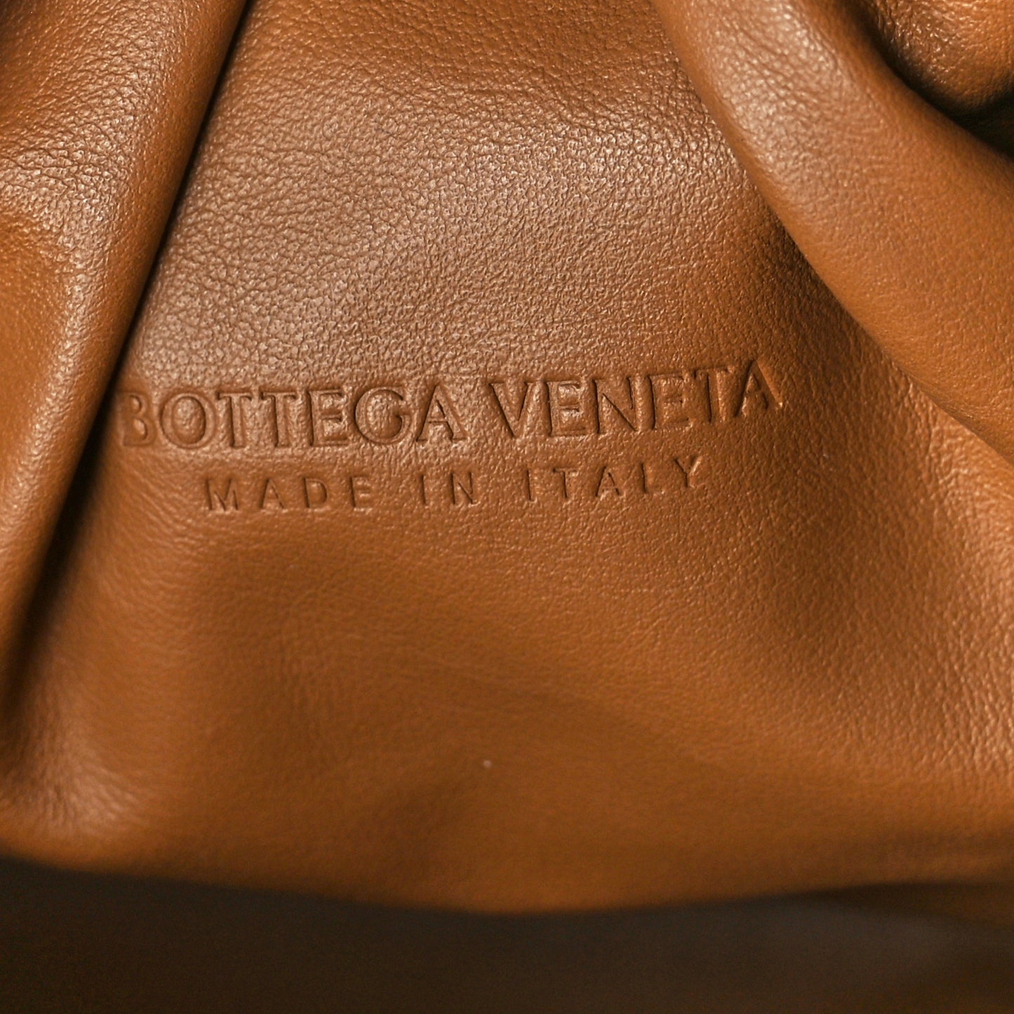Smooth Butter Calfskin Large The Shoulder Pouch Cammello