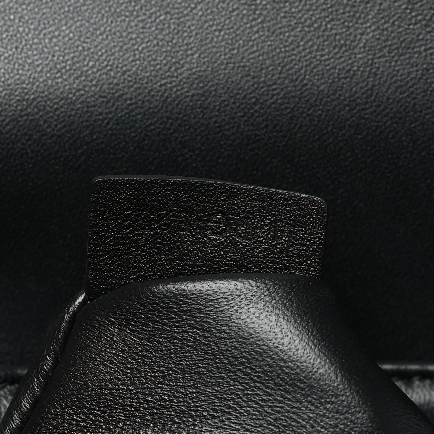 Shiny Calfskin Teen Triomphe Black