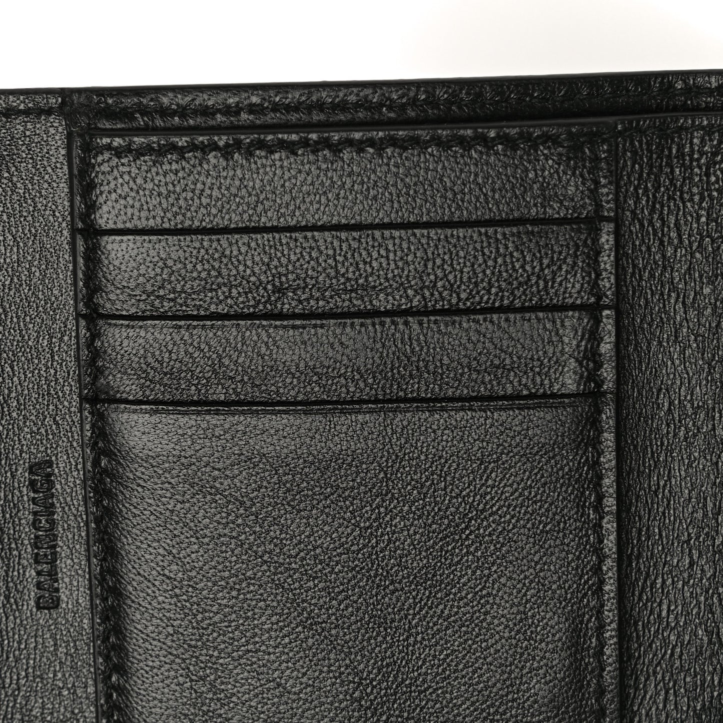 Grained Calfskin Logo Cash Chain Wallet Black White
