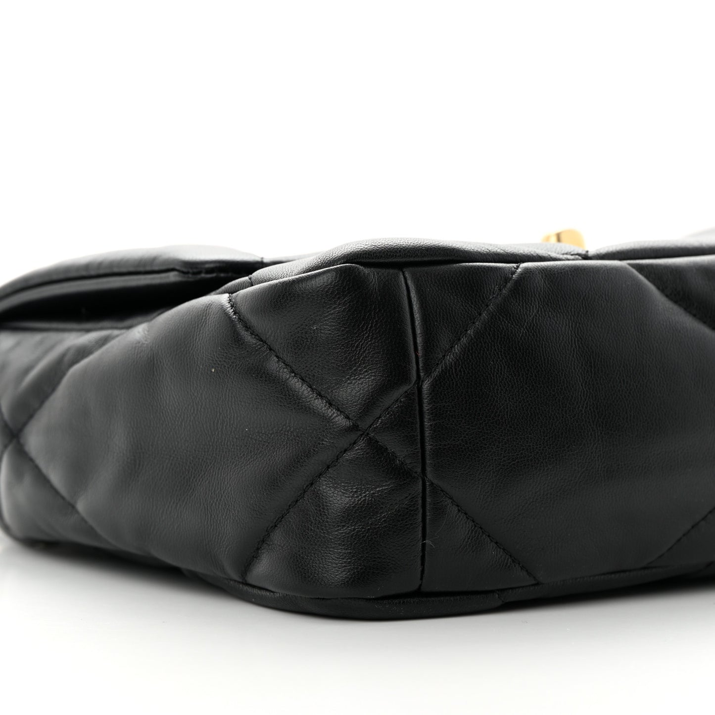Shiny Goatskin Quilted Medium Chanel 19 Flap Black