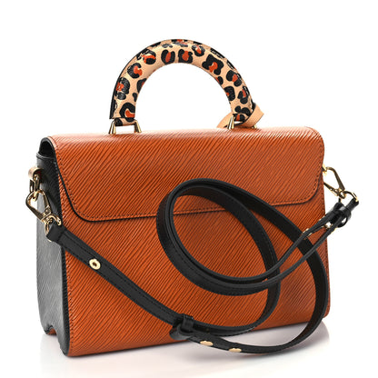 Louis Vuitton Epi Wild At Heart Twist One Handle MM Gold Cipango 3 of 9