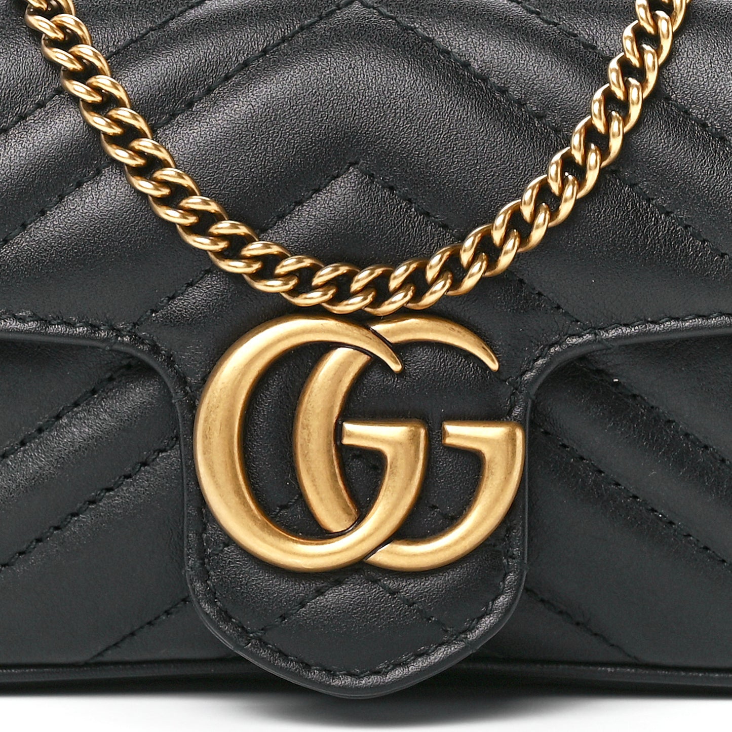 Calfskin Matelasse Super Mini GG Marmont Shoulder Bag Black
