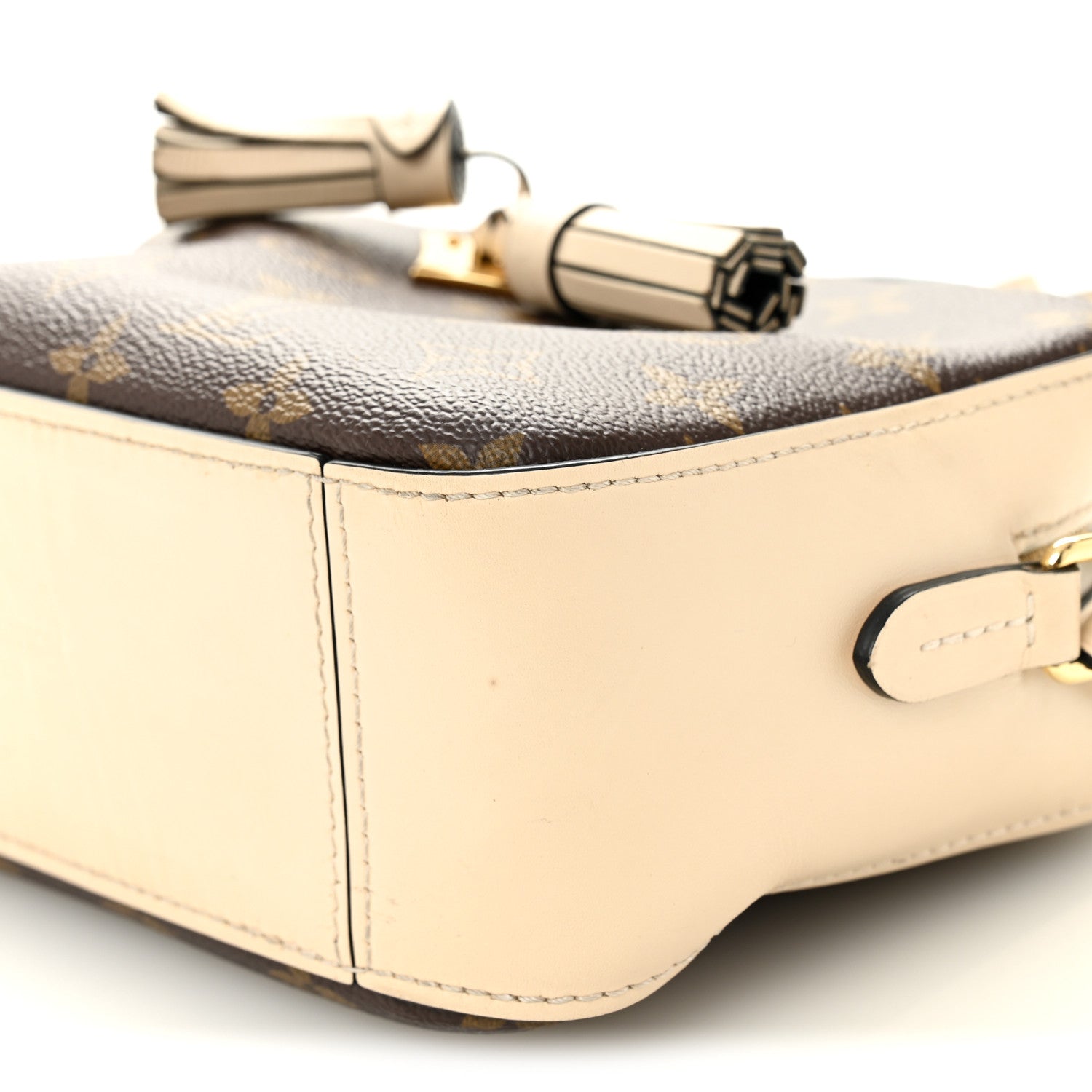 Louis Vuitton Monogram Saintonge Creme 10 of 11