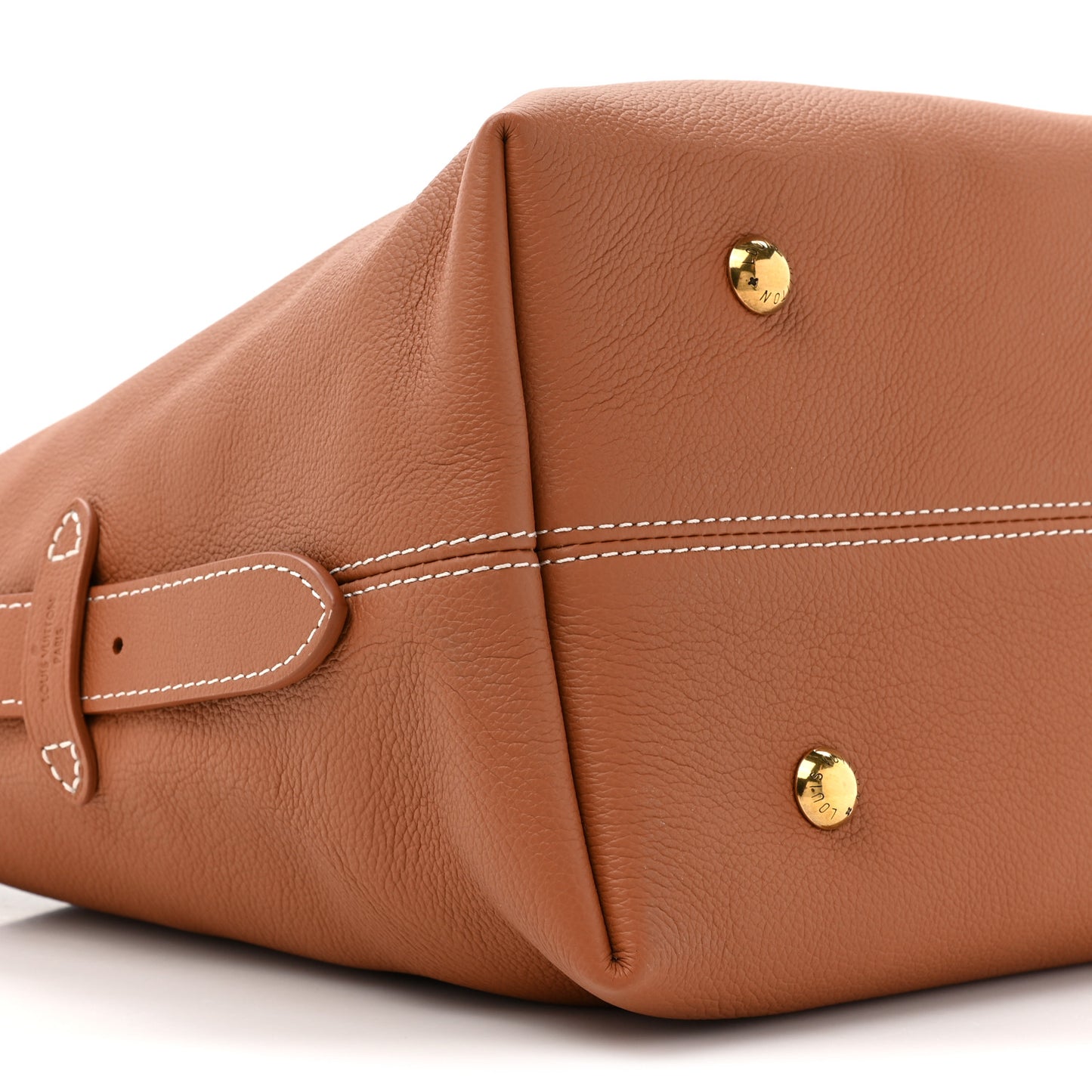 LOUIS VUITTON Grained Calfskin Low Key Hobo MM Cognac
