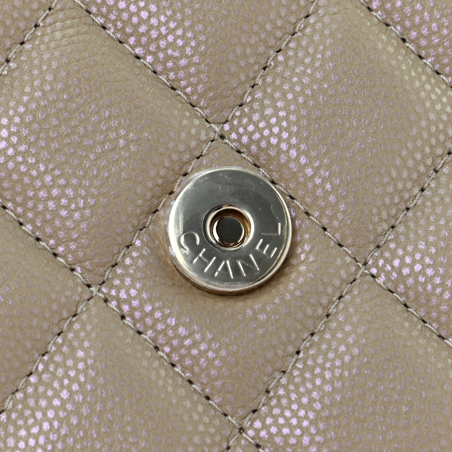 Iridescent Caviar Quilted Flap Phone Holder With Chain Beige