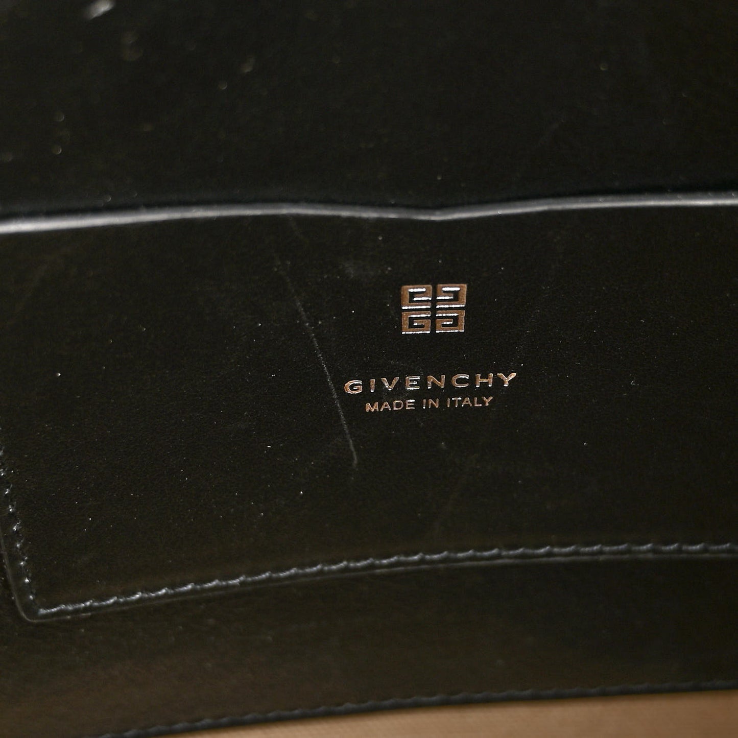 Smooth Calfskin Small Soft Antigona Black