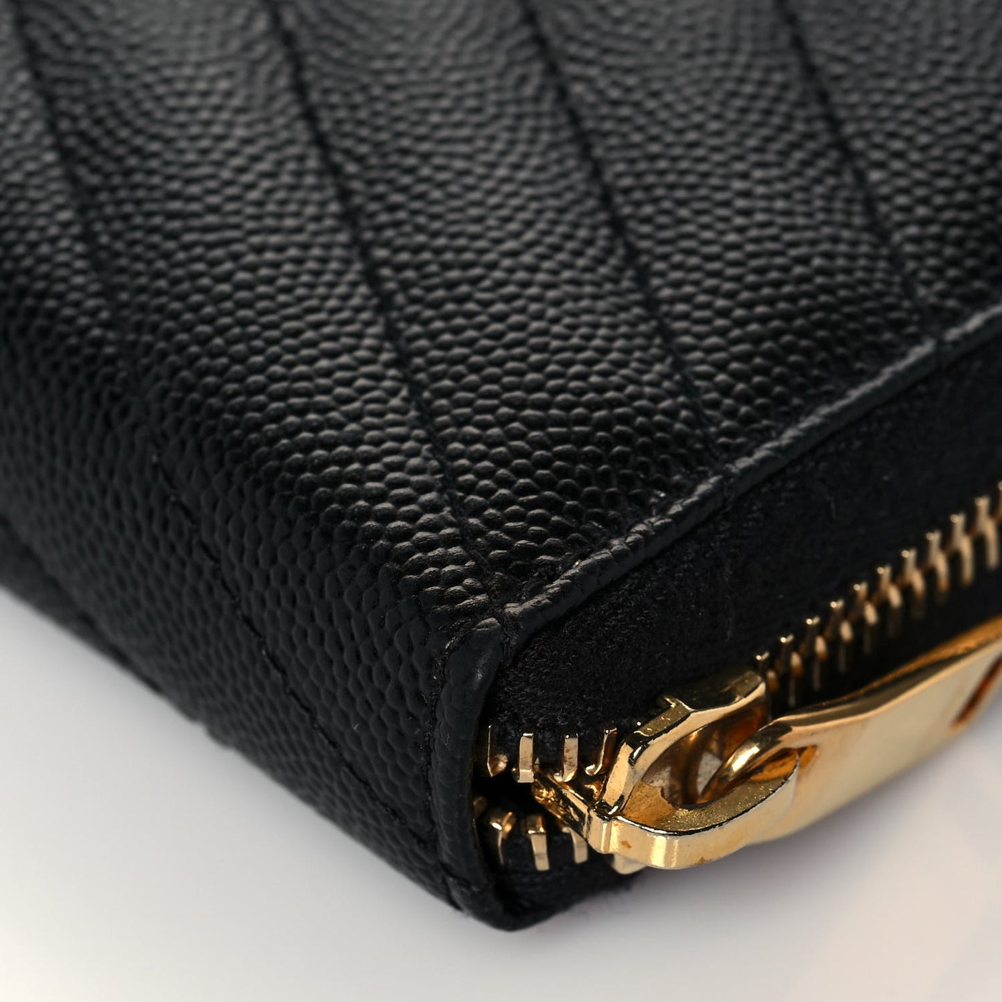 Grain De Poudre Matelasse Chevron Monogram Zip Around Wallet Black