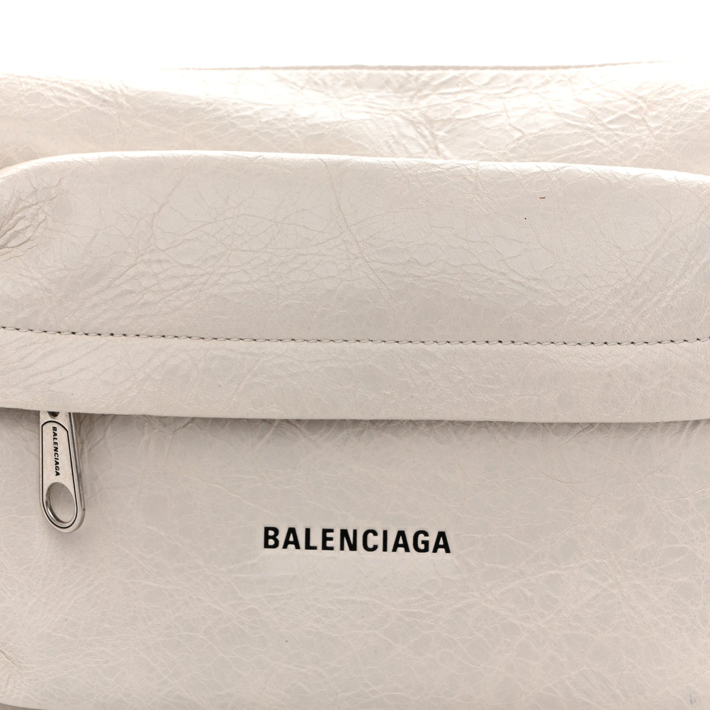 Arena Lambskin Raver Shoulder Bag Nacre