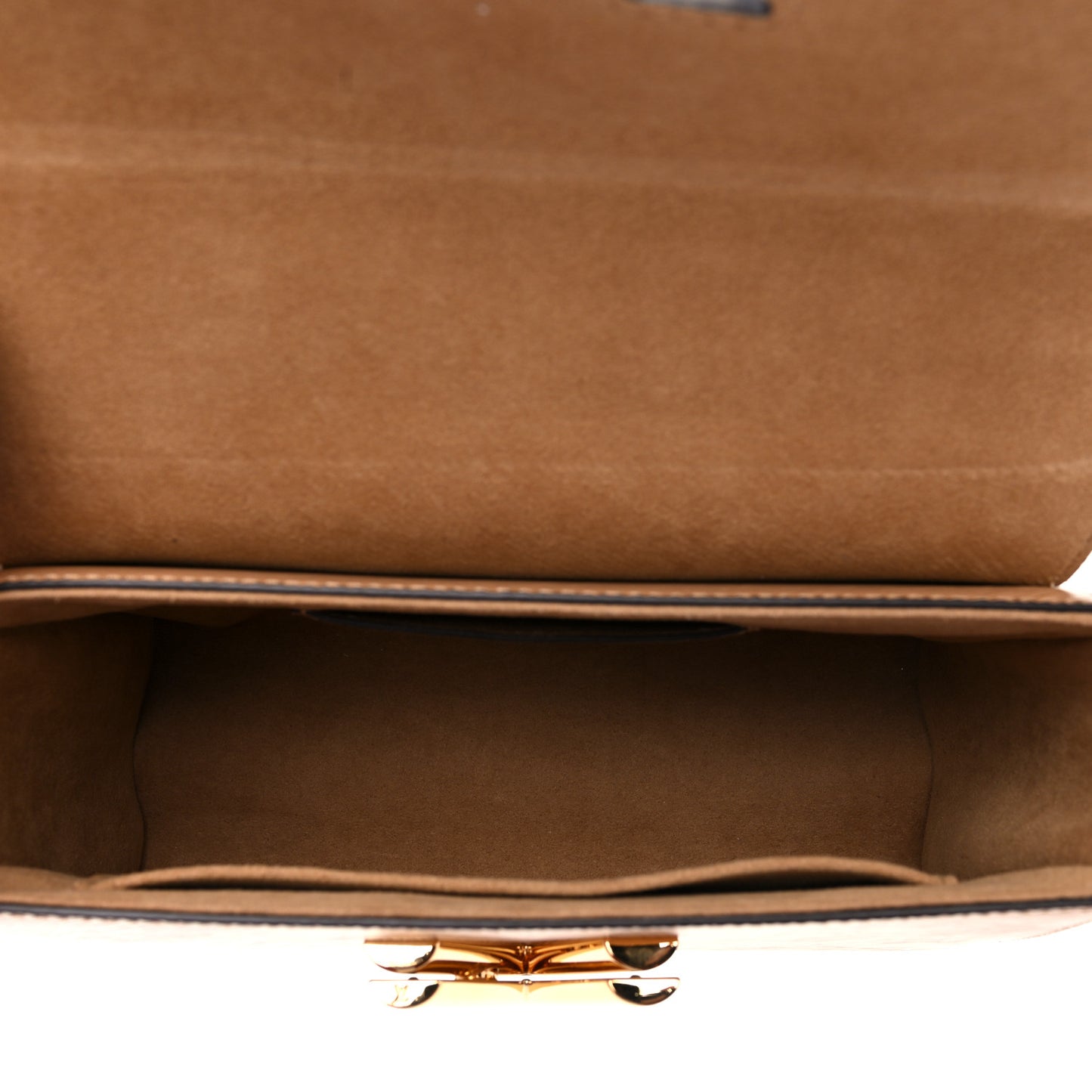 Epi Twist Shoulder Bag MM Camel