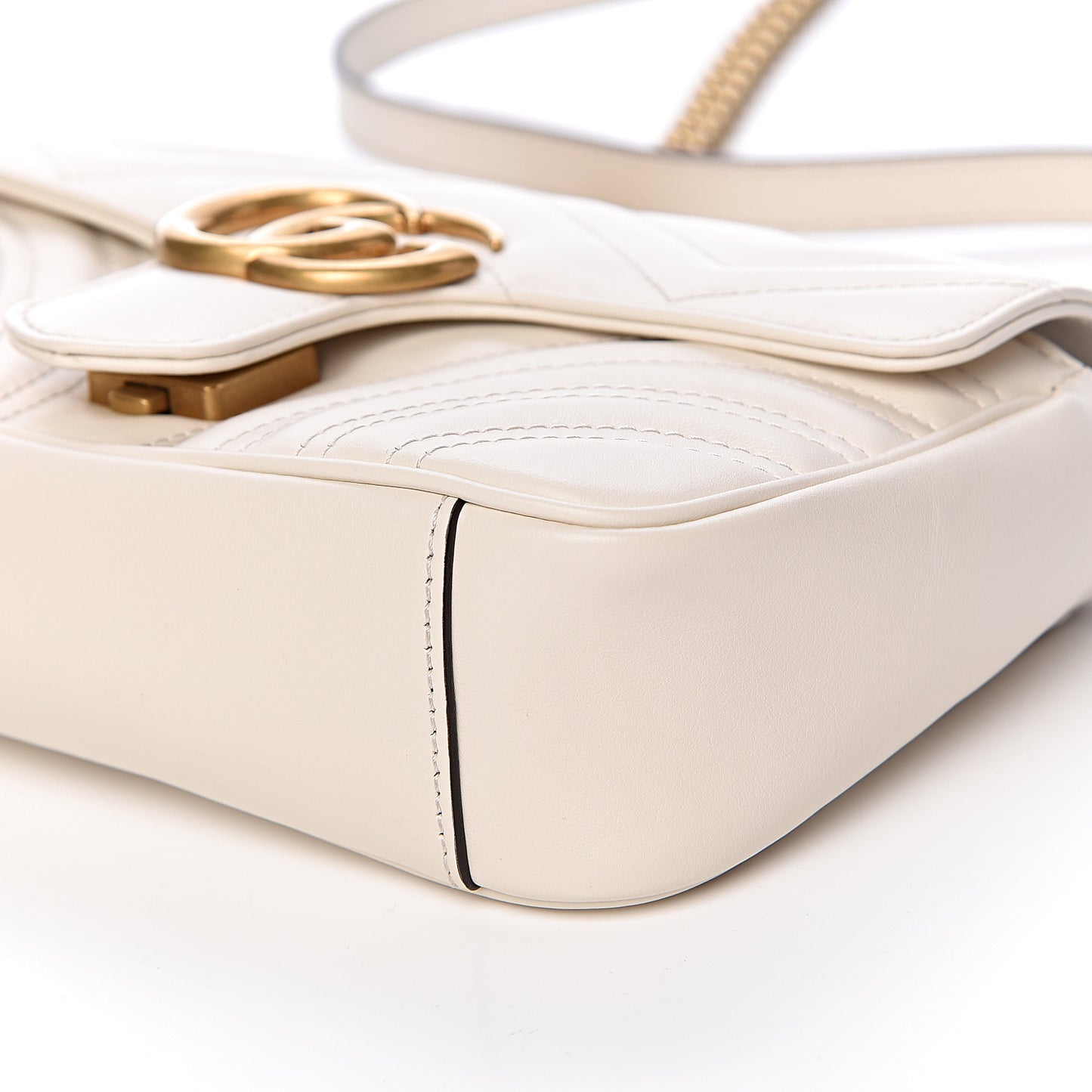 Calfskin Matelasse Mini GG Marmont Shoulder Bag White