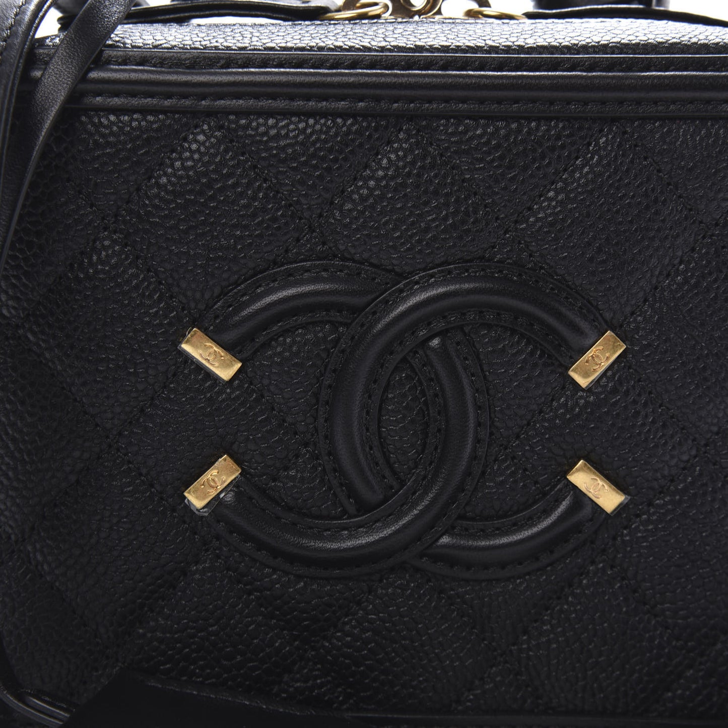 Caviar Quilted Small CC Filigree Vanity Case Black