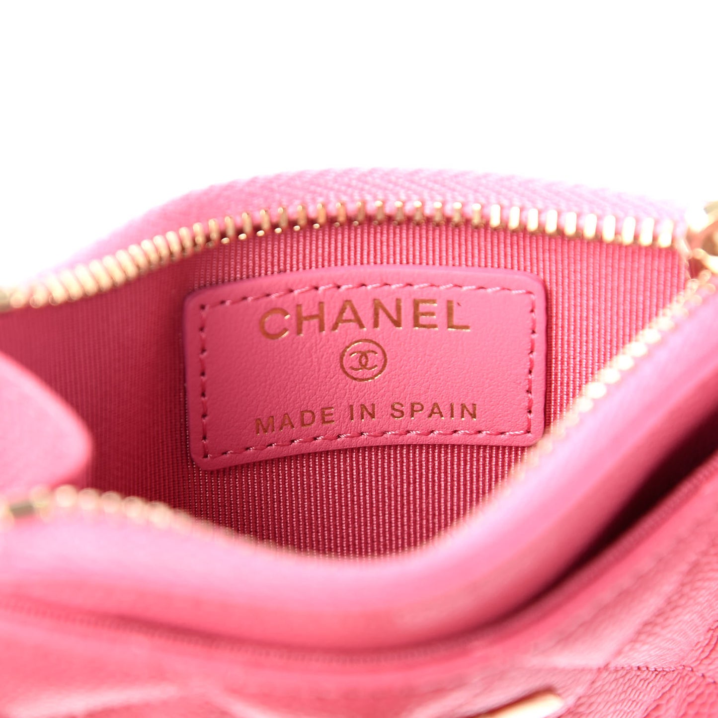 Caviar Quilted CC Zip Card Holder Pink