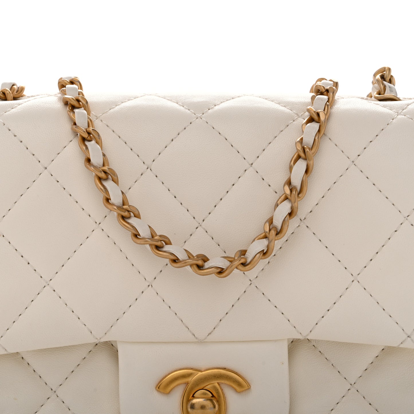 Lambskin Quilted Mini Pearl Crush Flap White