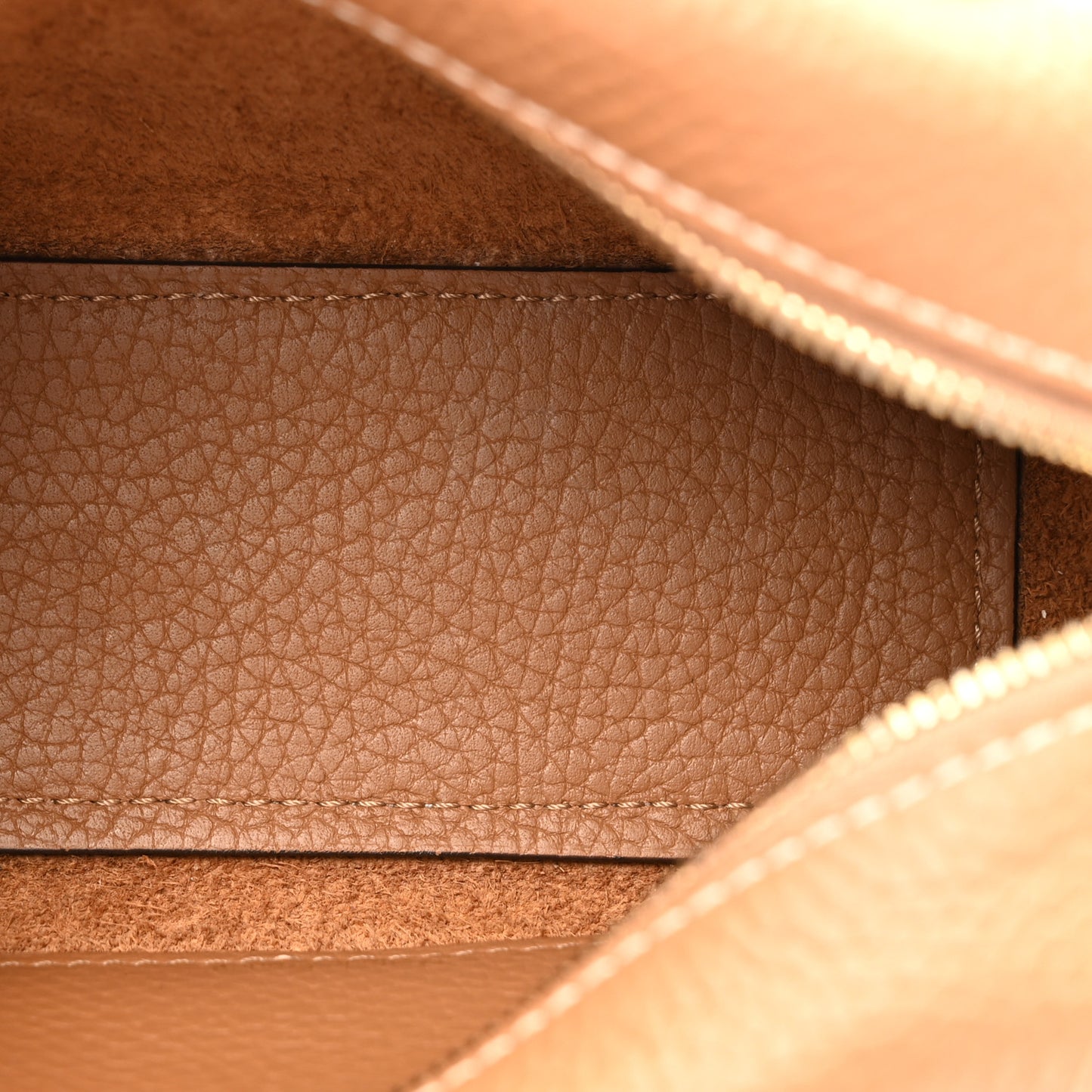 Taurillon Soft Nano Cool Box Satchel Vegetal Ivory