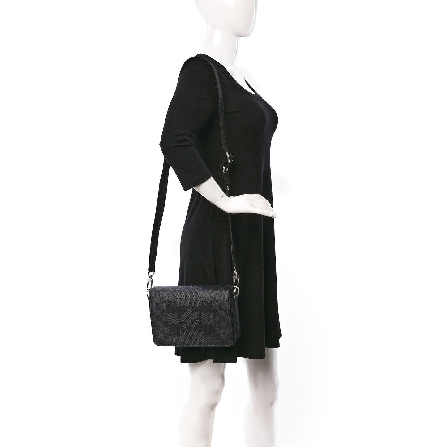 Damier Graphite 3D Studio Messenger