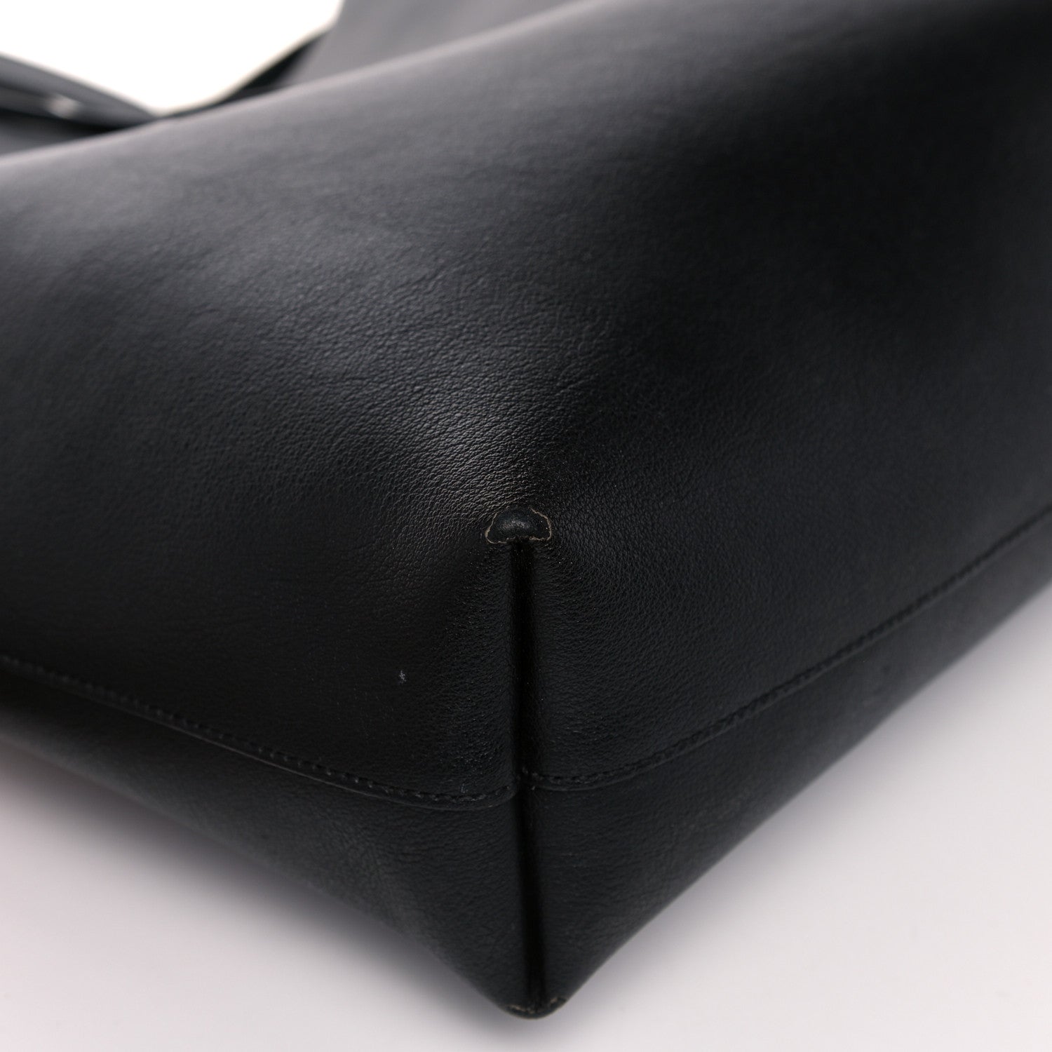 Saint Laurent Calfskin Medium Shopping Tote Black 7 of 19