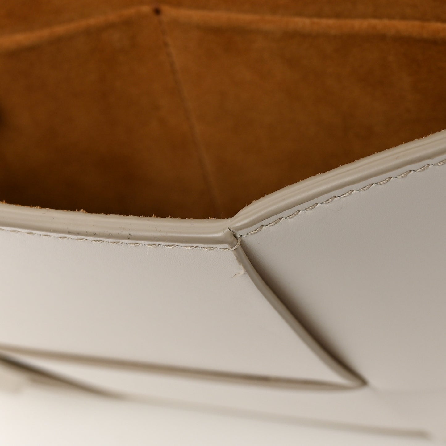 Calfskin Maxi Intrecciato Medium Arco White