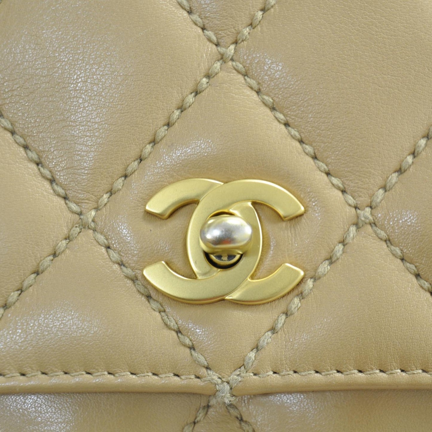 Leather Quilted Surpique Flap Beige