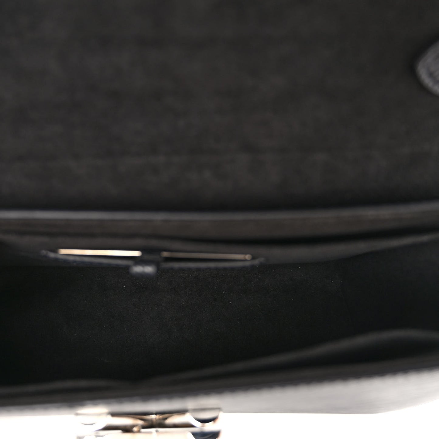 Epi Twist Shoulder Bag MM Black