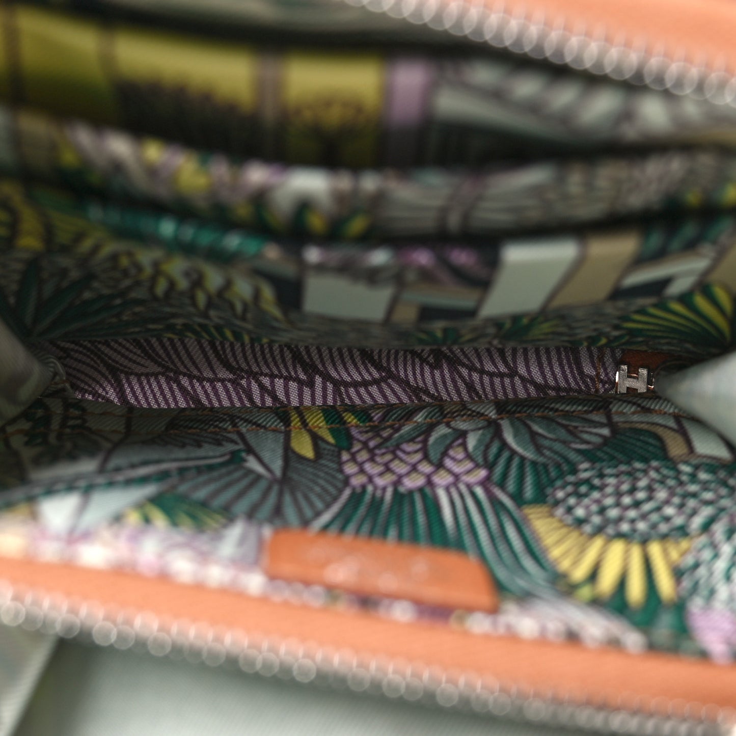 Evercolor Barenia Silk'In Compact Wallet Gold