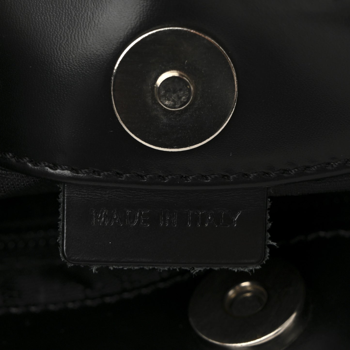 Vintage Check Shoulder Bag Black