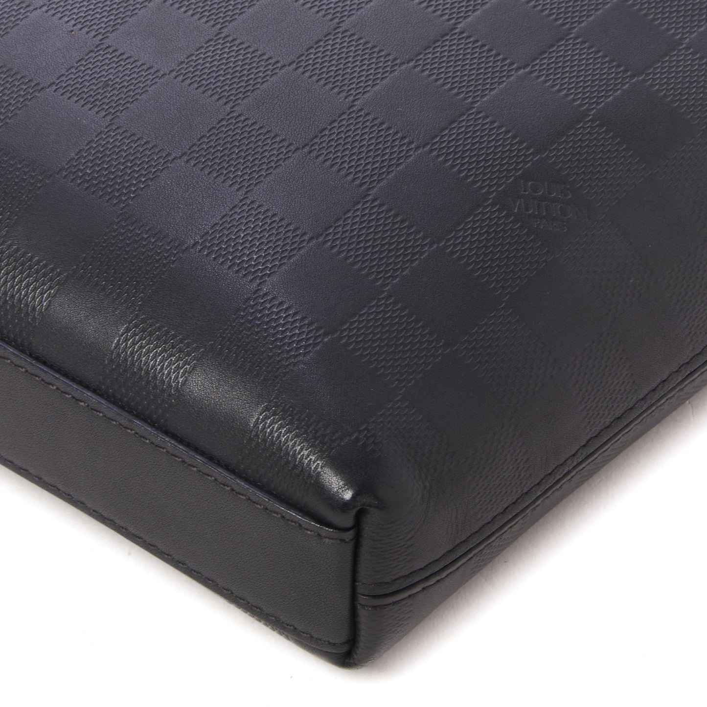Damier Infini District Pochette Onyx