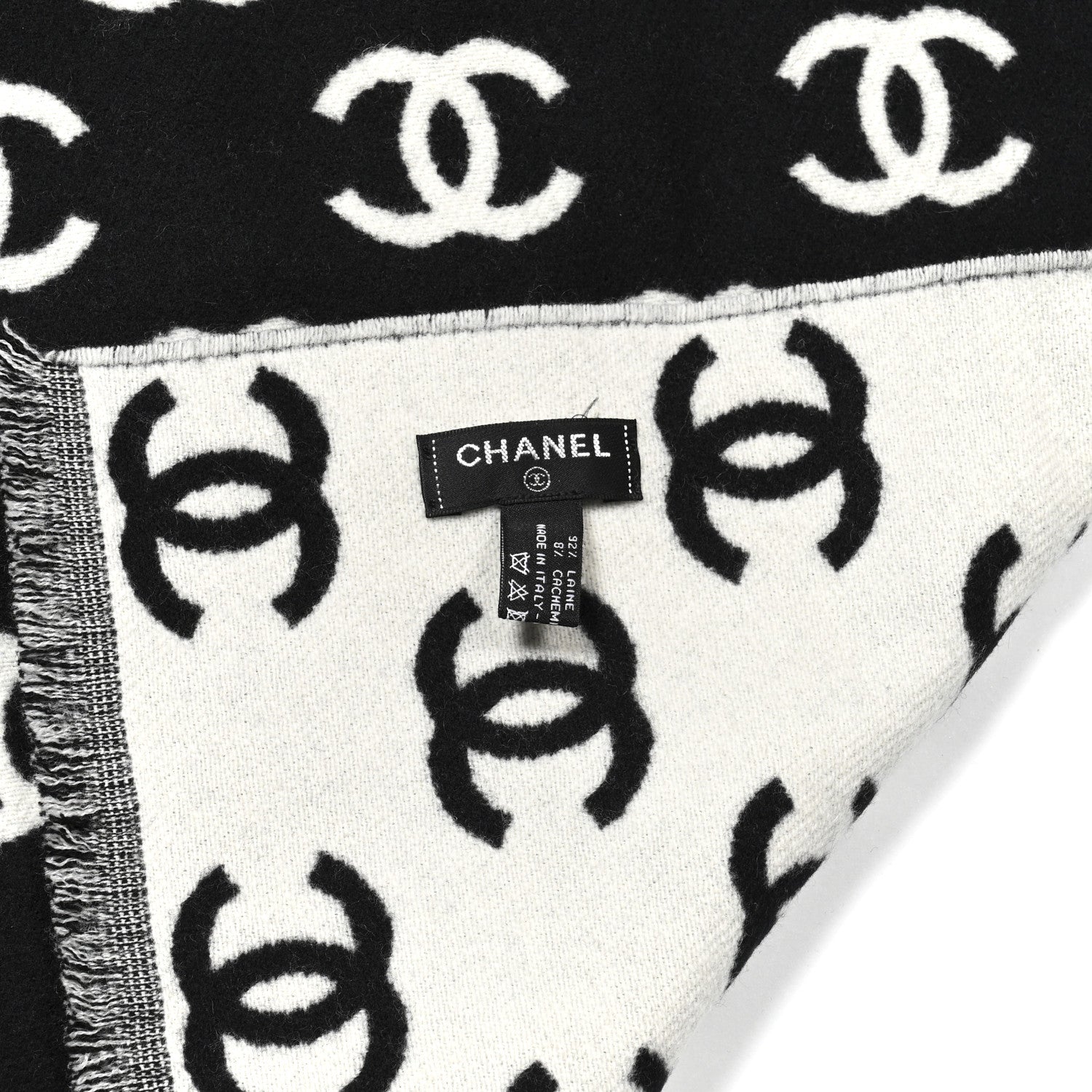 CHANEL 細スカーフ　ブラック　ホワイト Square scarf - Silk twill, black & ecru — Fashion | CHANEL