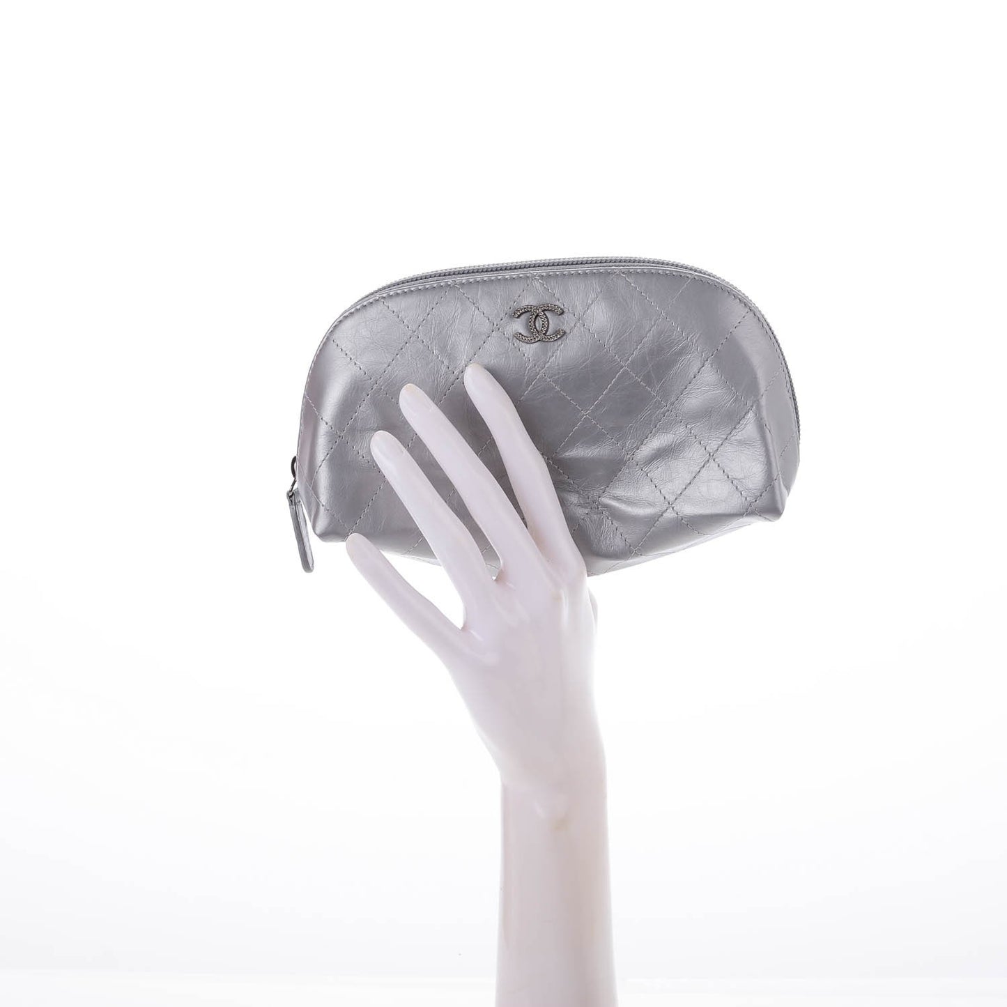 Metallic Aged Calfskin Quilted Palette Cosmetic Case Silver