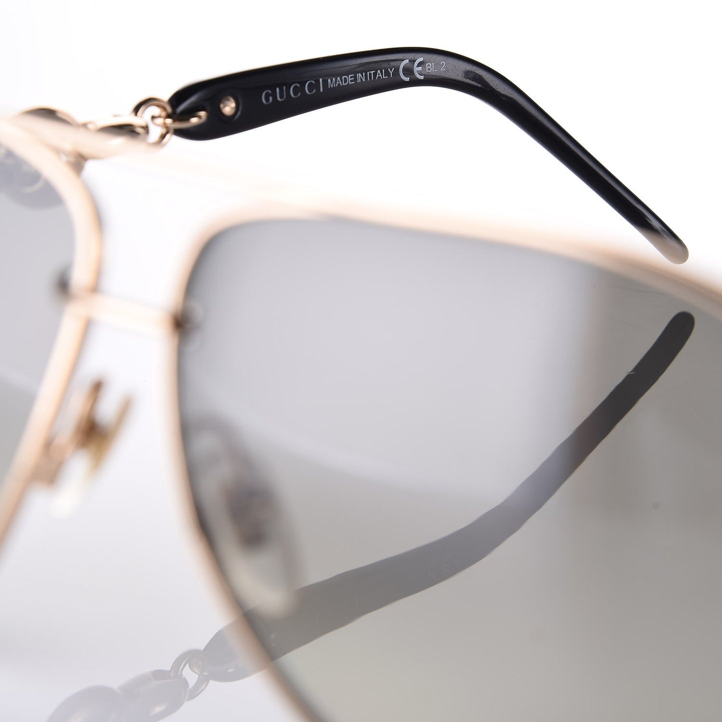 Marina Chain Aviator Sunglasses GG 4225/S Gold Black