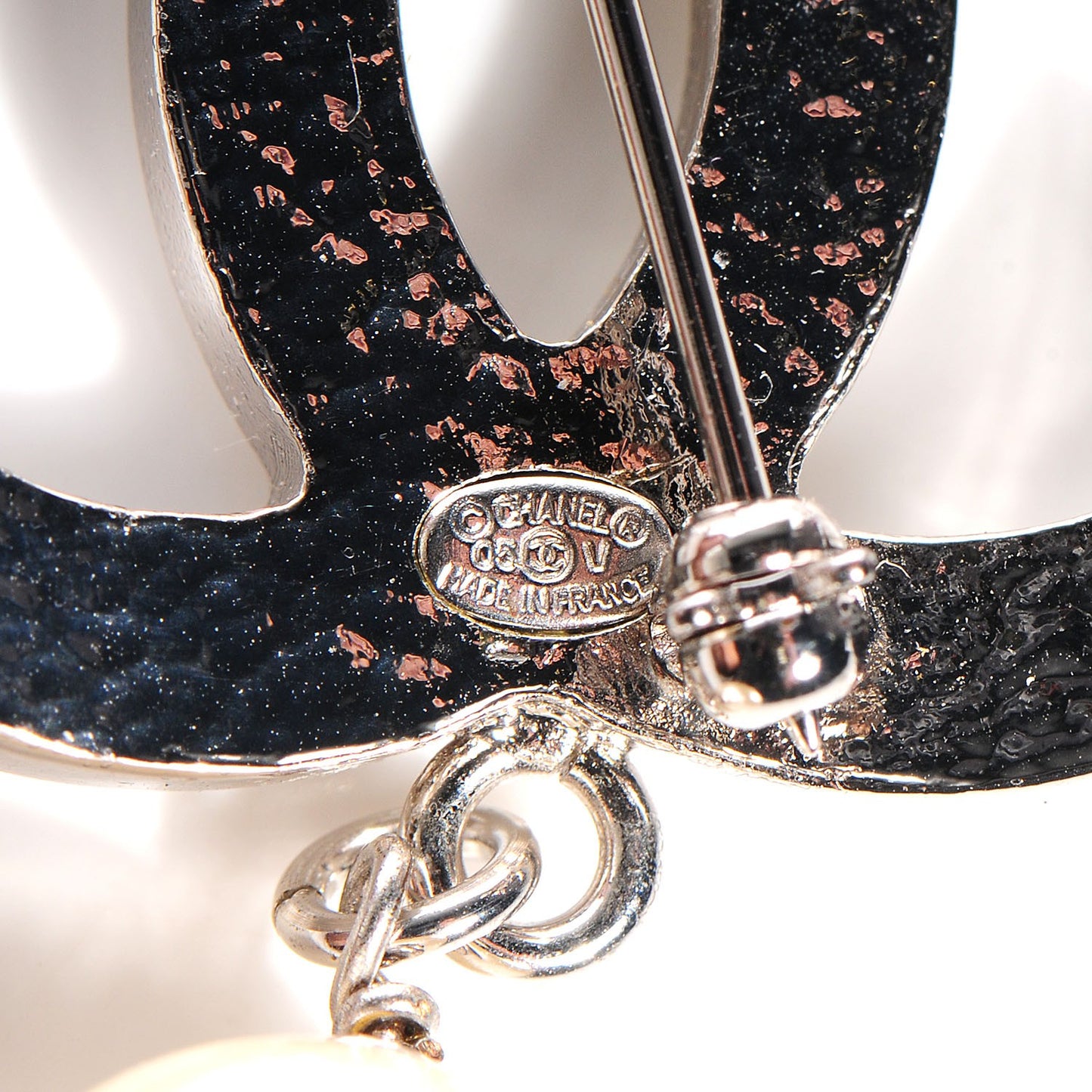 Pearl CC Drop Brooch Silver