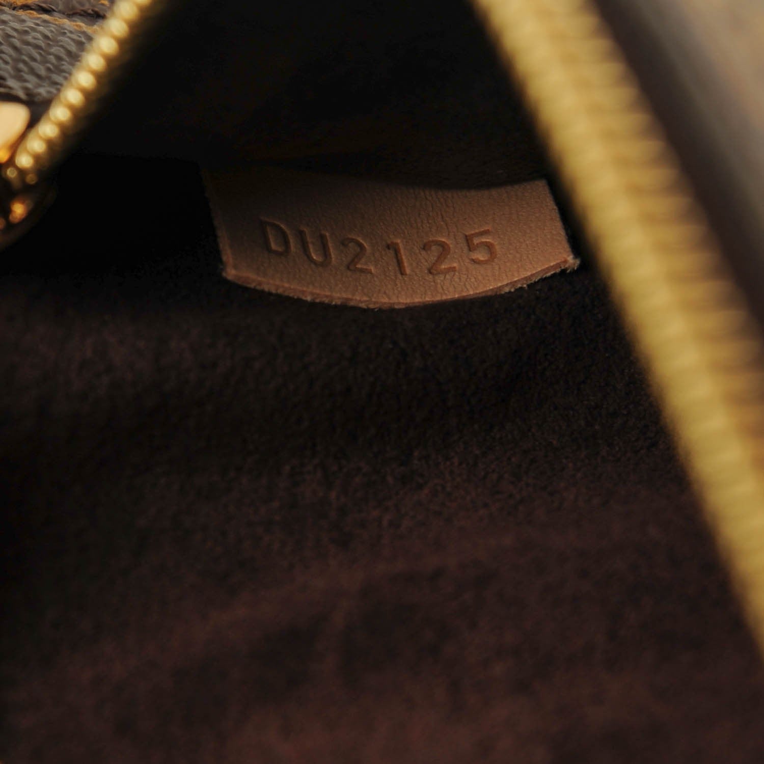Louis Vuitton Monogram Pochette Metis 7 of 7