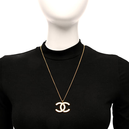 Chanel Metal CC Paris Button Necklace Gold 2 of 5