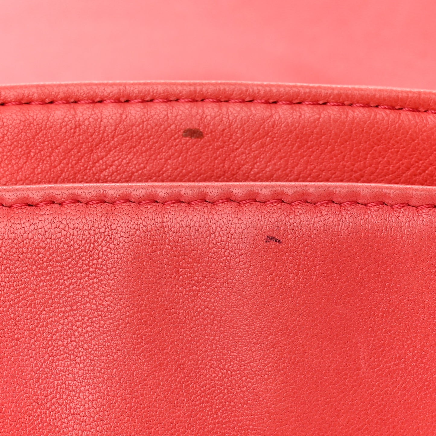 Lambskin Medium Ultimate Soft Tote Red