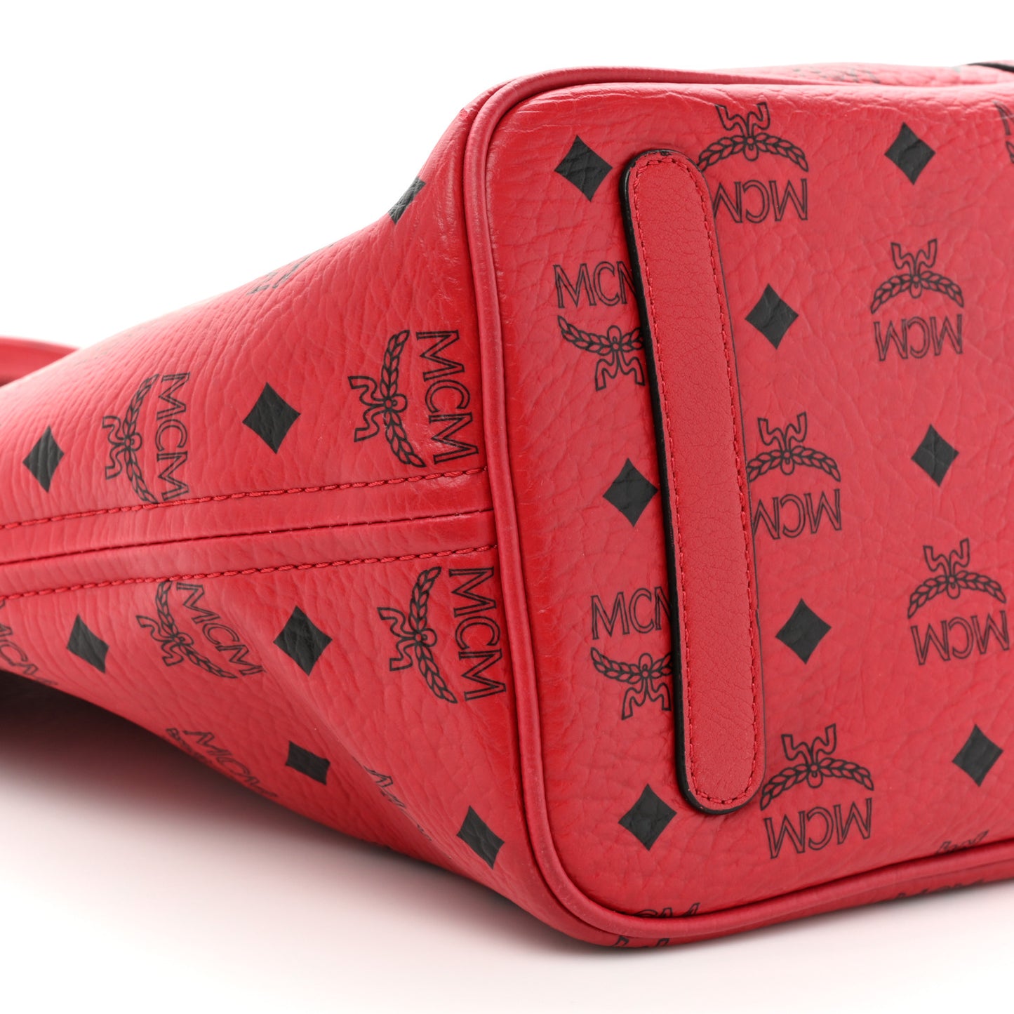 Visetos Medium Liz Reversible Shopper Tote Ruby Red