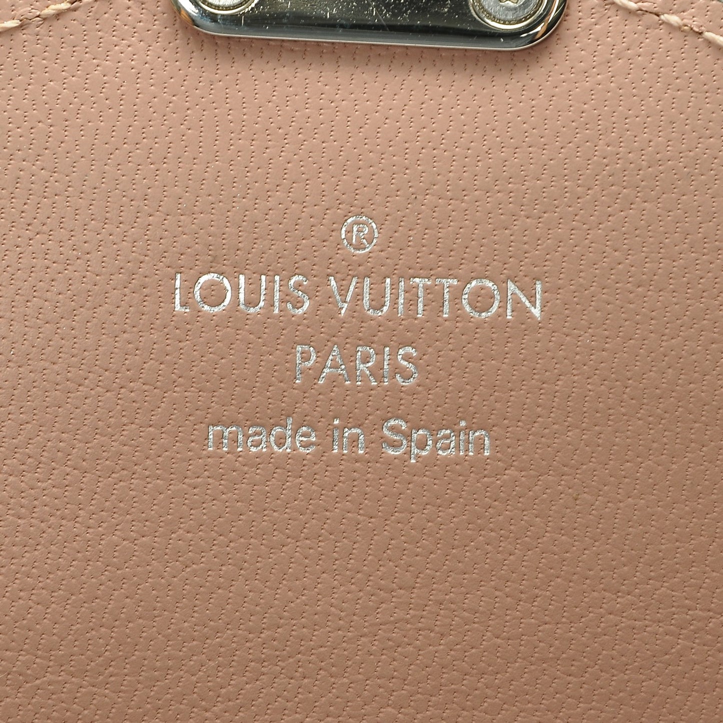 Veau Cachemire Dauphine Wallet Magnolia
