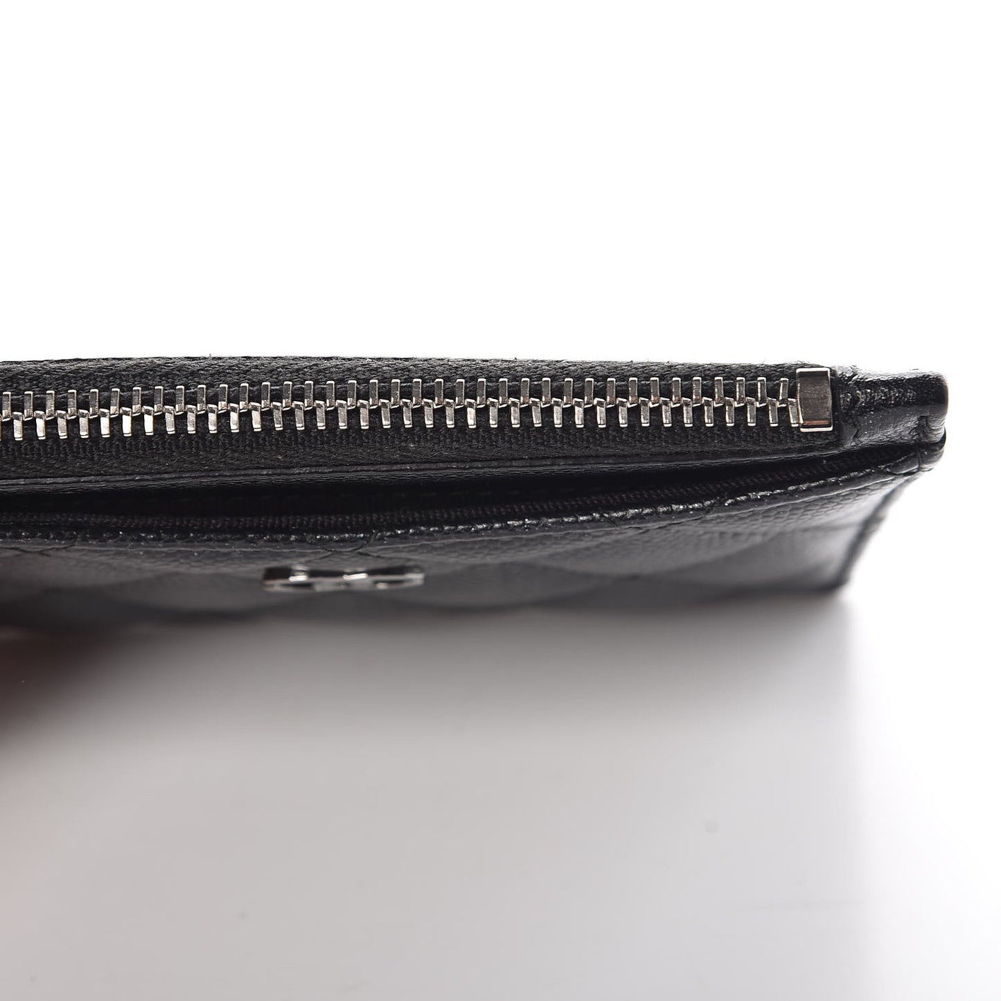 Iridescent Caviar Quilted CC Zip Card Holder Black