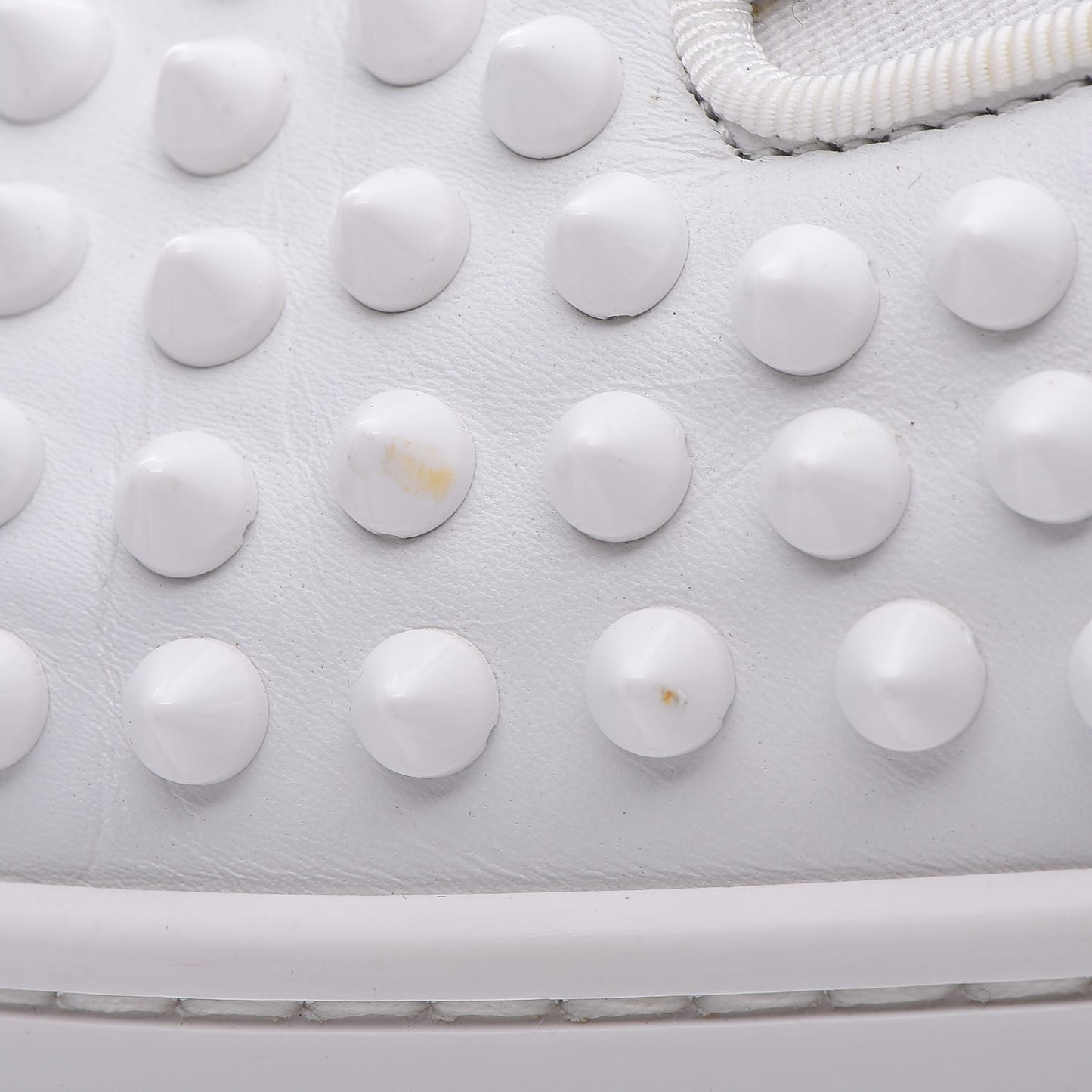 Calfskin Spikes Mens Roller Boat Flat 39 White