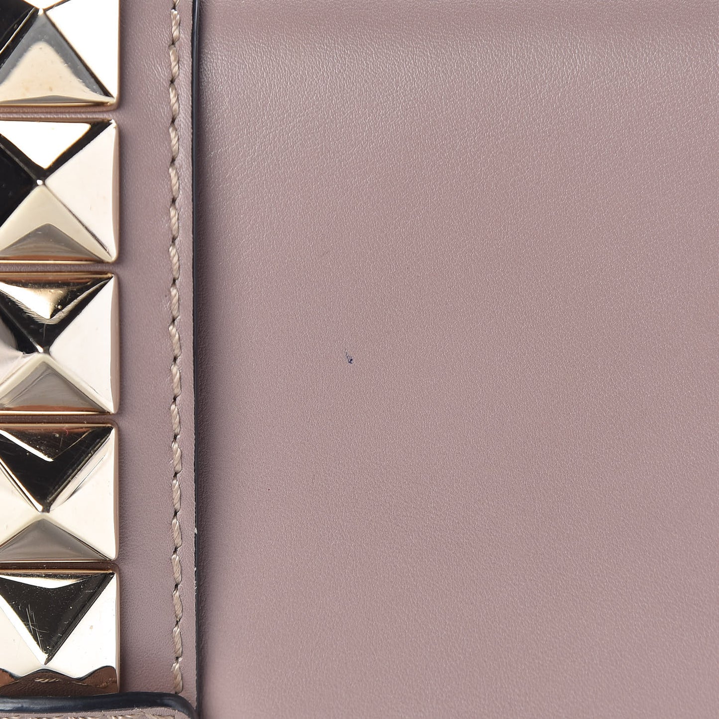 Vitello Medium Glam Lock Rockstud Flap Poudre