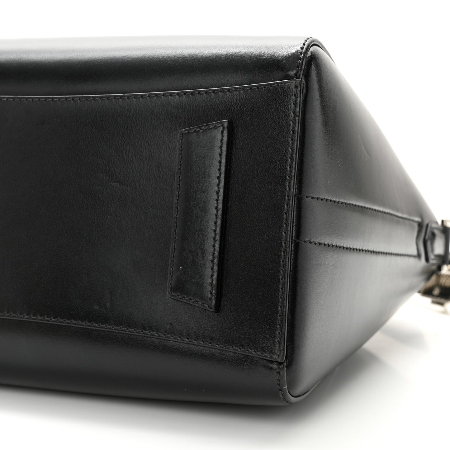 Shiny Lord Calfskin Small Antigona Black