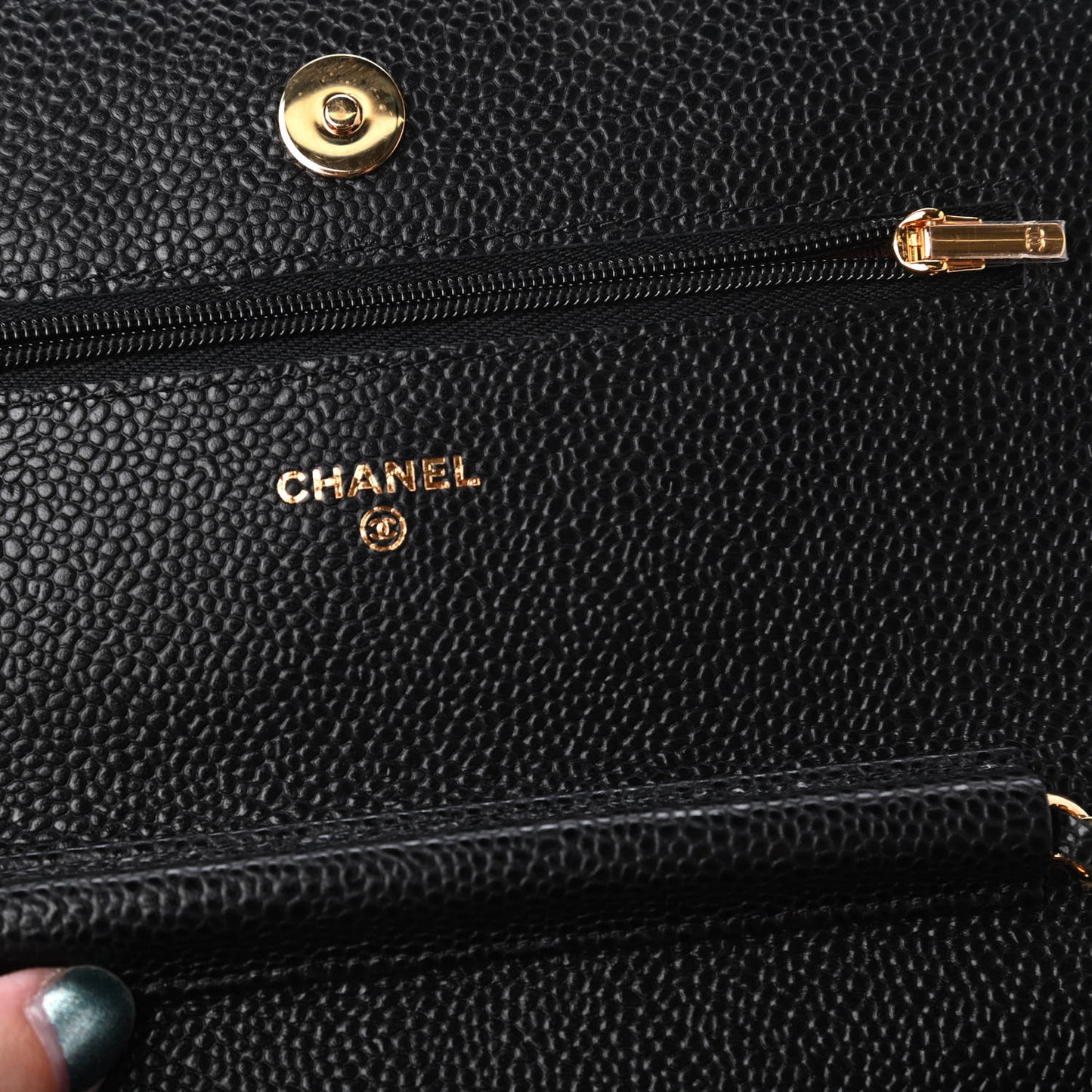 Caviar Quilted Wallet On Chain WOC Black