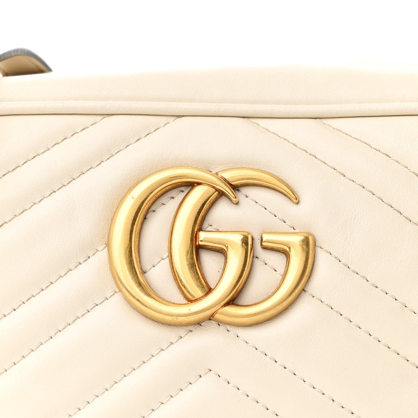 Calfskin Matelasse Small GG Marmont Chain Shoulder Bag White