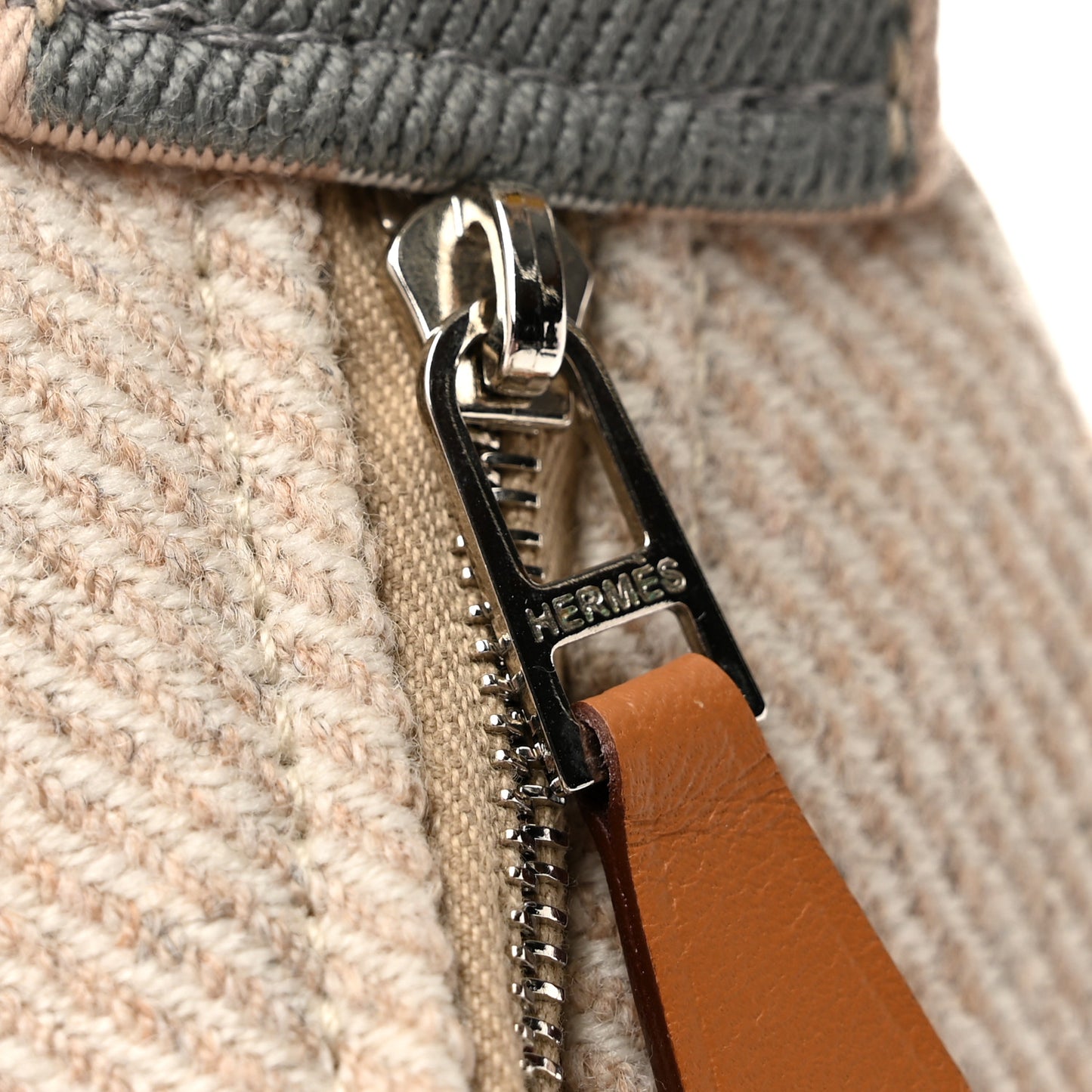Wool Small Au Carre Bride-A-Brac Pouch Seigle
