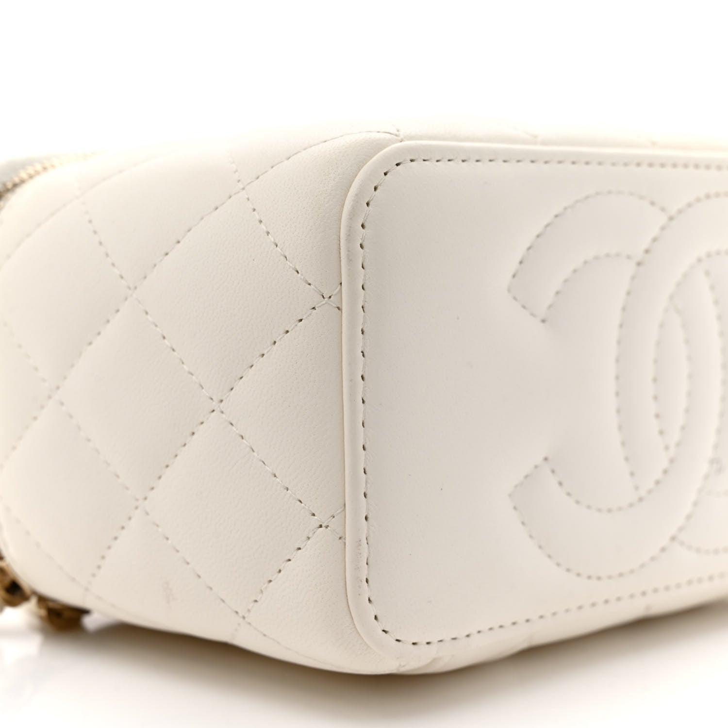 Chanel Lambskin Quilted Pearl Crush Small Vanity Case With Chain White 9 of 13