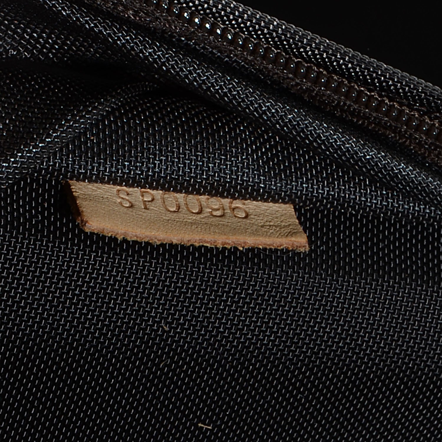 Louis Vuitton Monogram Pegase 70 6 of 6