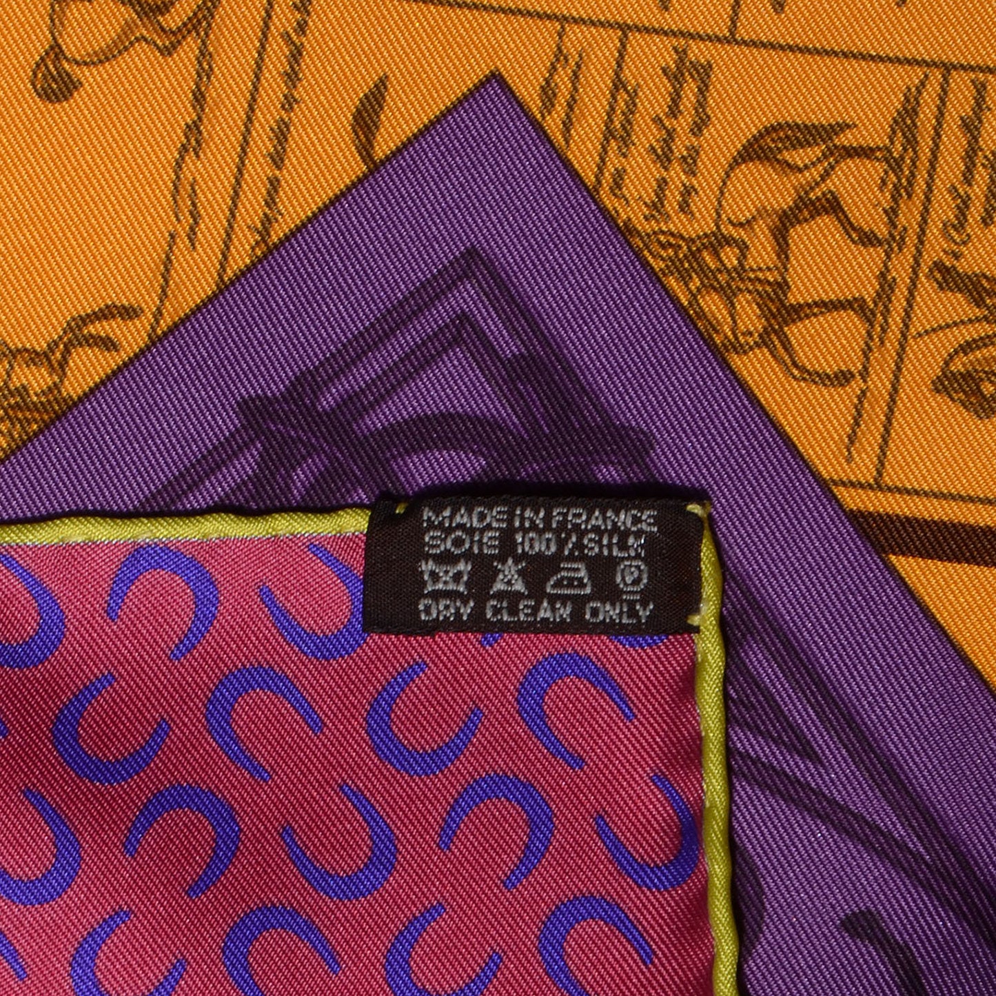 Silk A Cheval Sur Mon Carre Scarf 90 Aubergine Framboise Jaune