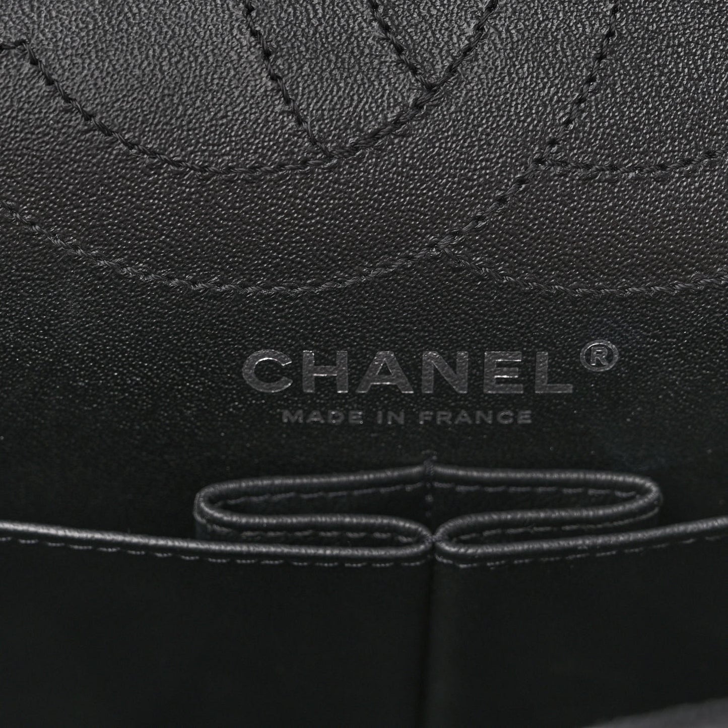 Aged Calfskin Chevron Quilted 2.55 Reissue 226 So Black
