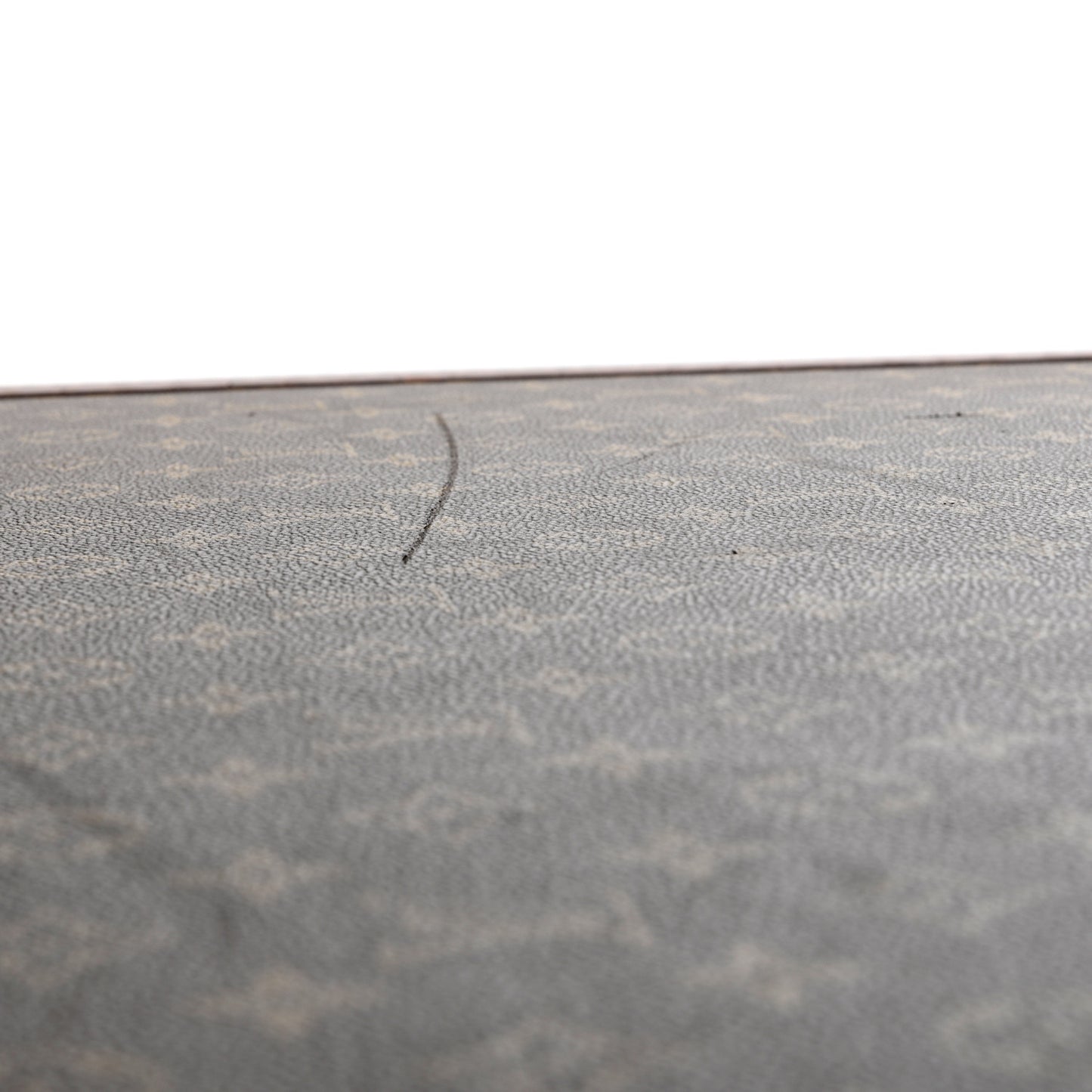 Monogram Alzer 60