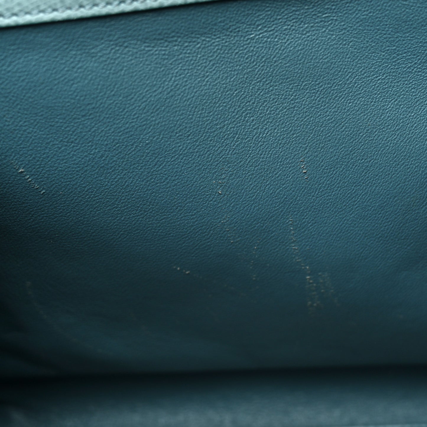 Baby Grained Calfskin Medium Phantom Luggage Glacier