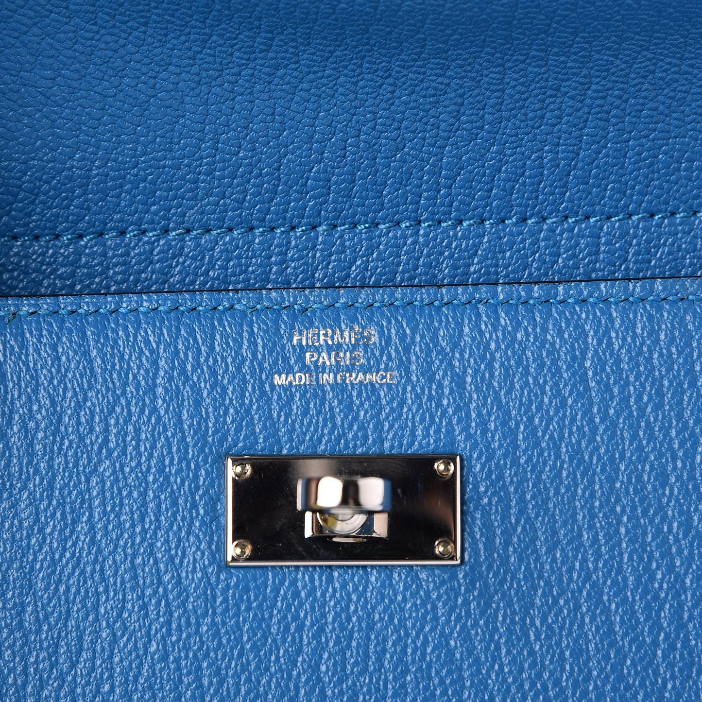 Chevre Mysore Medium Kelly Wallet Bleu Zanzibar