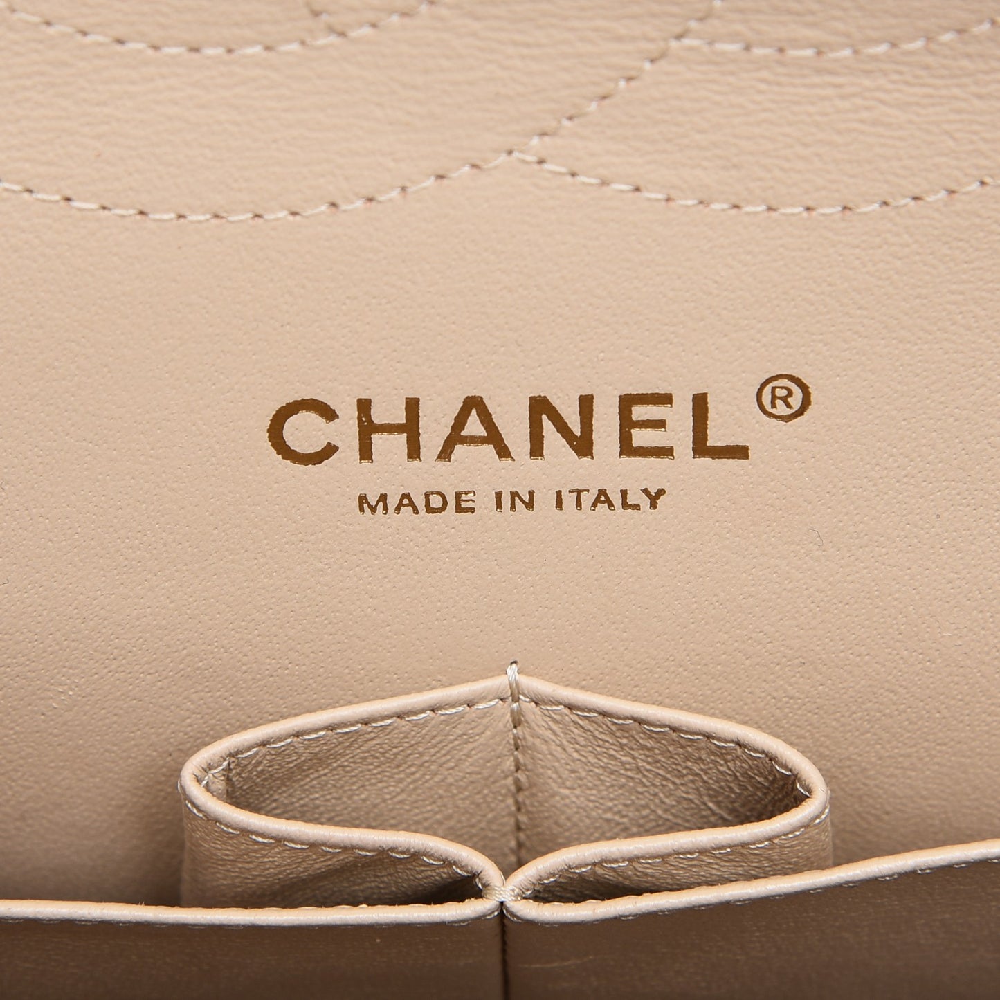 Caviar Quilted Jumbo Double Flap Beige Clair